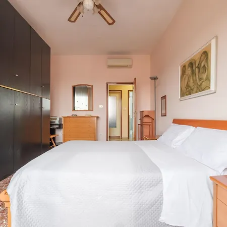 Apartment Casa Del Dottore By *